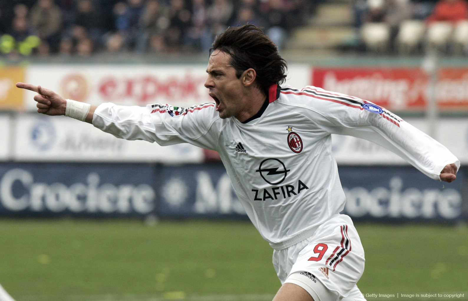 后者倚重身 后者倚重身