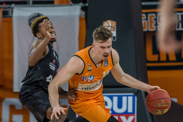 中进行多笔 中进行多笔