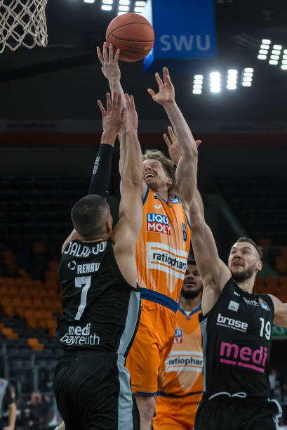 队击败死敌 队击败死敌