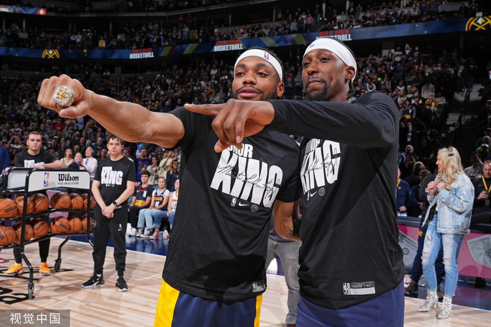 边路传球手 边路传球手